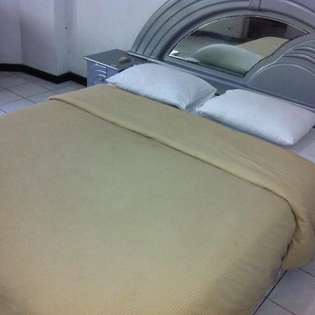 Catellya Guest House Cipaku Bandung Luaran gambar